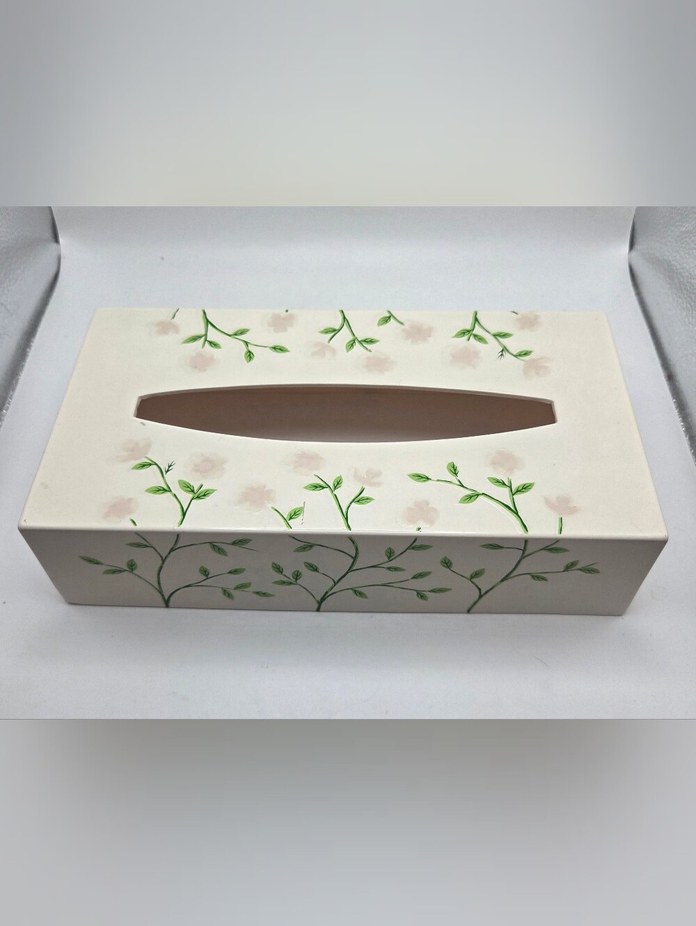Vintage Floral Green & Pink Vine Plastic Tissue Box Cover